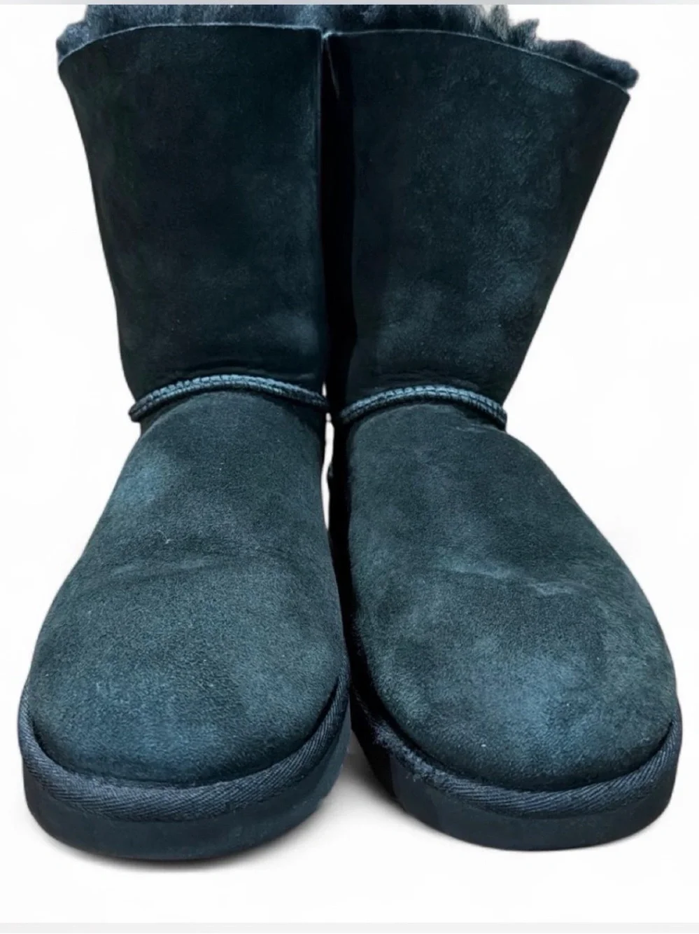 ✨ UGG Women’s Bailey Bow II Black Suede Boots ✨